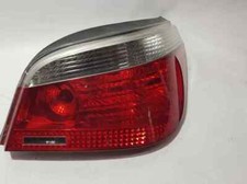 7165738 Right Tail Light for