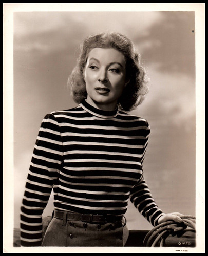 Hollywood beauty greer - hollywood,