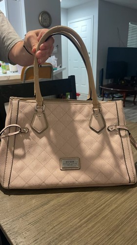 Guess quilted logo - guess,