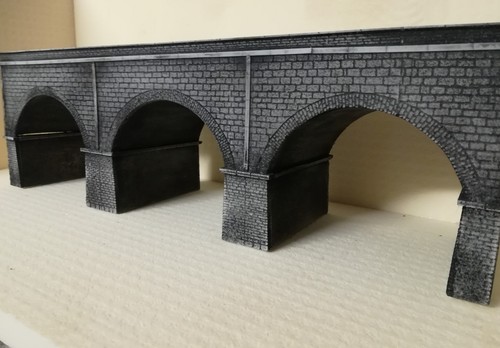 Ponte ferroviario stradale