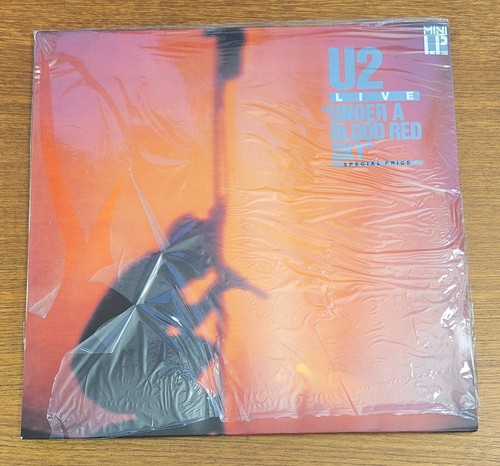 Live under blood red - u2, a