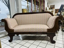 Divano in legno di ciliegio