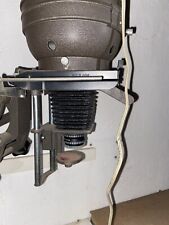 Camera Oscura Con Ingranditore E Altri Oggetti Per Fotografia 