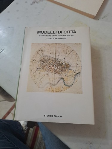 Modelli città strutture e - di,