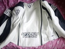 giubbotto moto pelle uomo