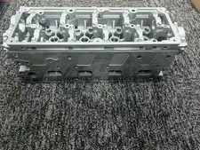 Testa cilindro e valvole per