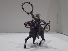 XILOPLASTO CROMOPLASTO ISAS SOLDATINO IN GOMMA COW BOY A CAVALLO CON LAZO (5)