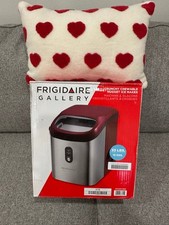 ROSSO Frigidaire Macchina per