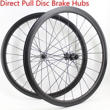 Bici da strada in carbonio