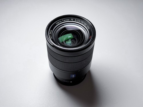 Sony 70mm 0 zeiss - sony, f/4.0