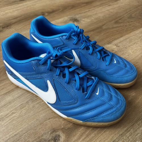 Nike gato photo - gato, gum