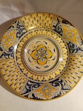 Piatto da parete ceramica DERUTA dipinto a mano firmato Lucia... diametro 30 cm
