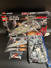 LEGO Star Wars Imperial Star Destroyer #6211 viene fornito con MINIFIGURE e SCATOLA
