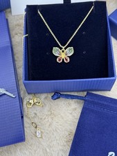 Collana con ciondolo farfalla