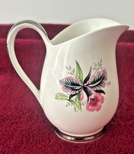 Brocca queen anne bone china - queen,