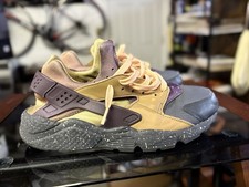 Size 8.5 - Nike Air Huarache