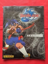 ALBUM PANINI SEALED/Sigillato con set completo figurine BEYBLADE