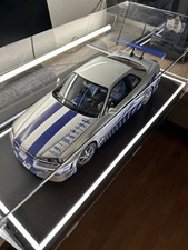 Nissan Skyline R34 1:8 2 Fast