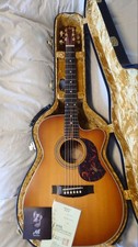 Chitarra acustica Maton