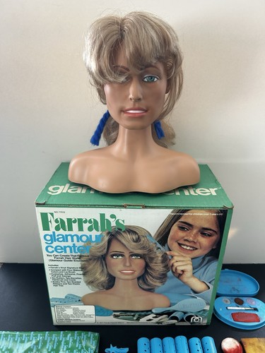 Farrah glamour center 1977 - center,