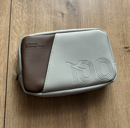 Amenity kit lufthansa - amenity,