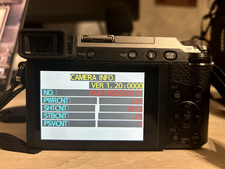 Mirrorless Panasonic Lumix GX80 + 3 Obiettivi