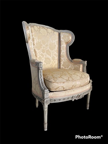 Poltrona con orecchie laccata - con,