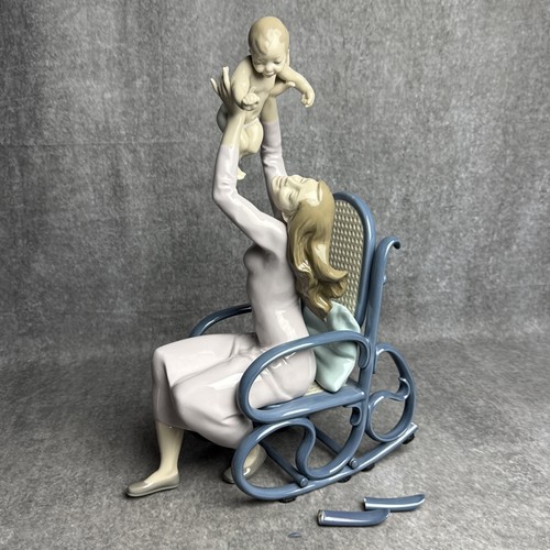 Lladro maternal joy - lladro, retired