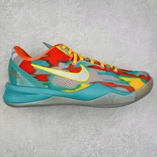 Nuove scarpe da ginnastica