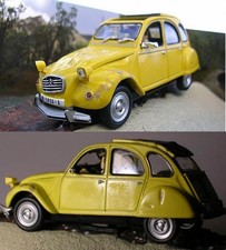 CITROEN 2CV - diorama scala 1/43 James Bond 007 in vetrinetta