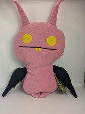 Pretty Ugly Peluche Poe Rosa e