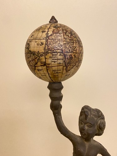 Mappamondo vintage base con - su,
