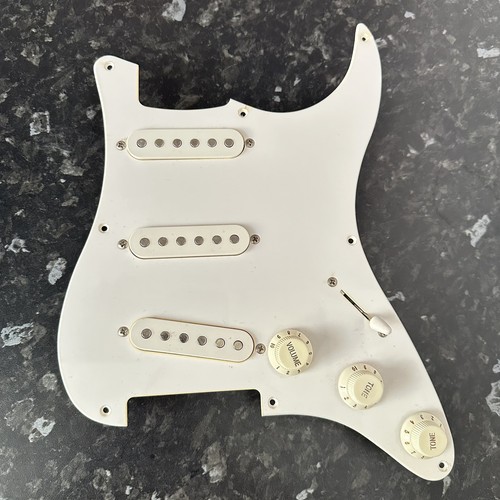 Squier stratocaster affinity - squier,