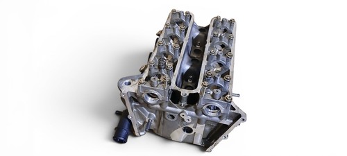 Testa cilindro motore bmw - testa,