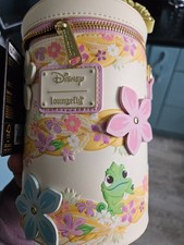 Borsa a tracolla aggrovigliata Loungefly Disney principessa Raperonzolo capelli floreali Pascal