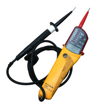 FLUKE T140 VOLTAGE TESTER