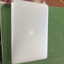 2017Apple MacBook Air 13