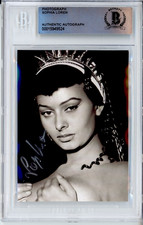 SOPHIA LOREN AUTOGRAPH PHOTO