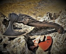 Ascia vichinga fatta a mano