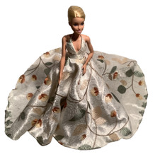 Barbie wearing couture - wearing, abito