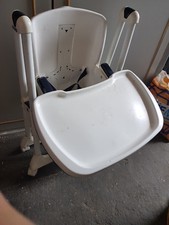 Seggiolone peg perego reclinabile e alzabile senza imbottita con ruote