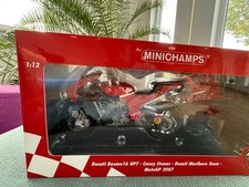Minichamps 1:12 Ducati Desmosedici GP7 #27 Casey Stoner 2007 - confezione originale