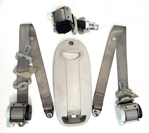 Cinture sicurezza - di,