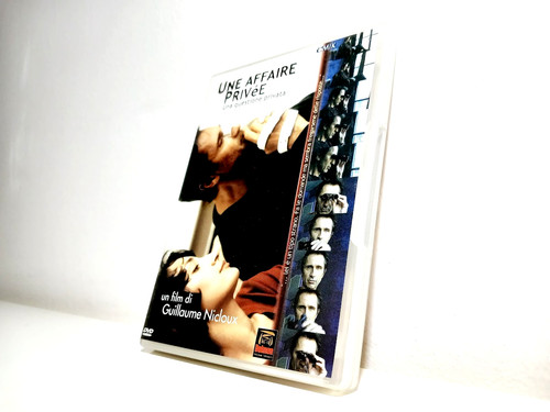 Une affaire privee una - une,