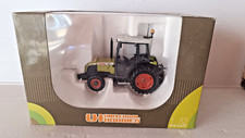 TRATTORE UNIVERSAL HOBBIES 1/32 CLAAS NECTIS 237 VE