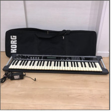 Tastiera sintetizzatore musicale 61 tasti Korg X50 usata, buone condizioni