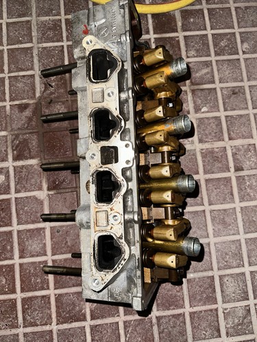 Testata motore per - testata,