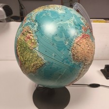 Mappamondo luminoso con rilievi, marca Tecnodidattica