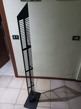 Porta cd a colonna in metallo nero opaco