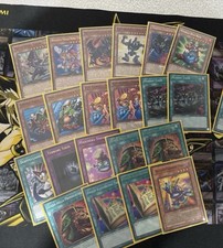 Yu-Gi-Oh! Deck Toon + Sleeves ITALIANO A PREZZO STRACCIATO !!!